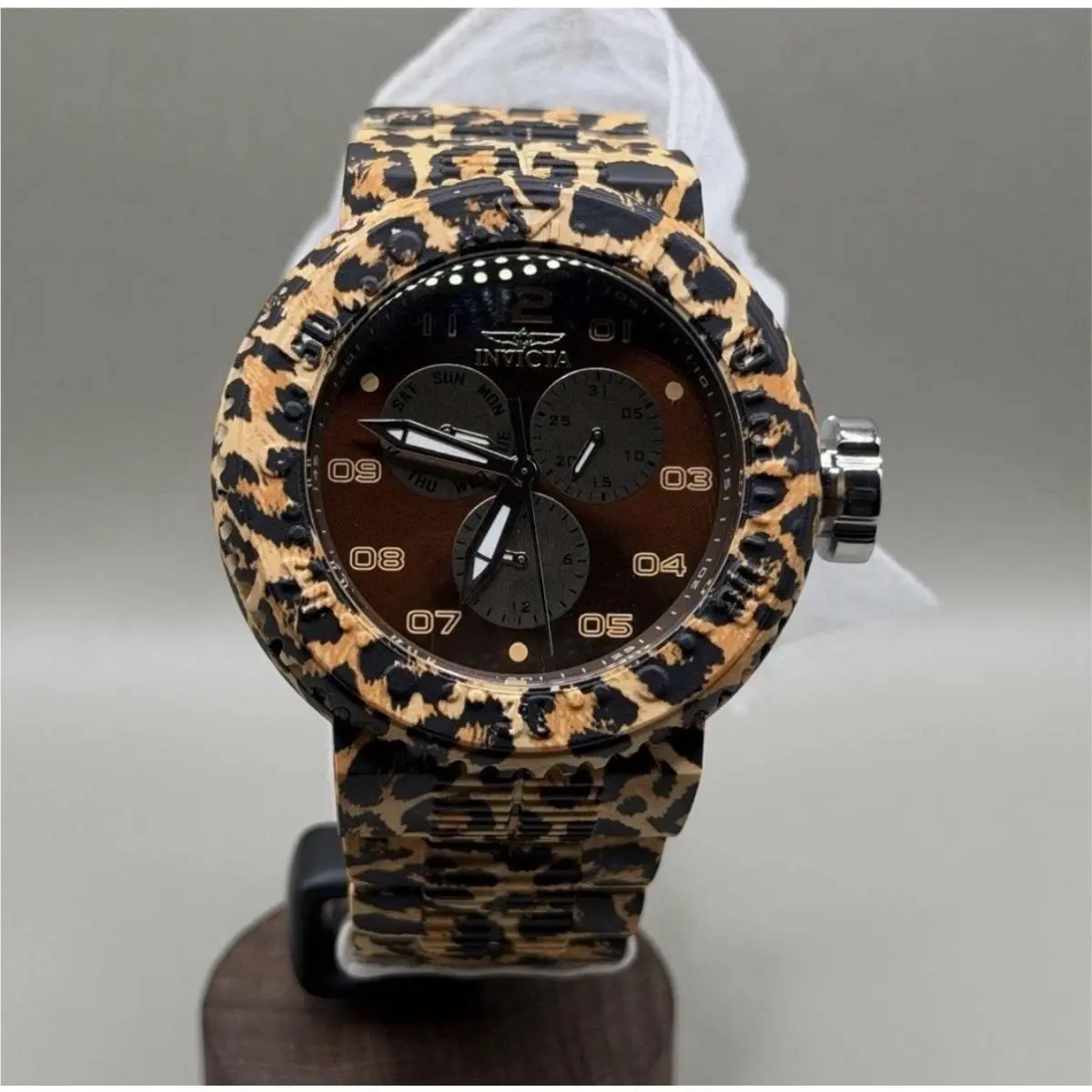 Invicta Pro Diver 50210 Neoart Flux 52mm Leopard Limitededition Brown Dial Watch