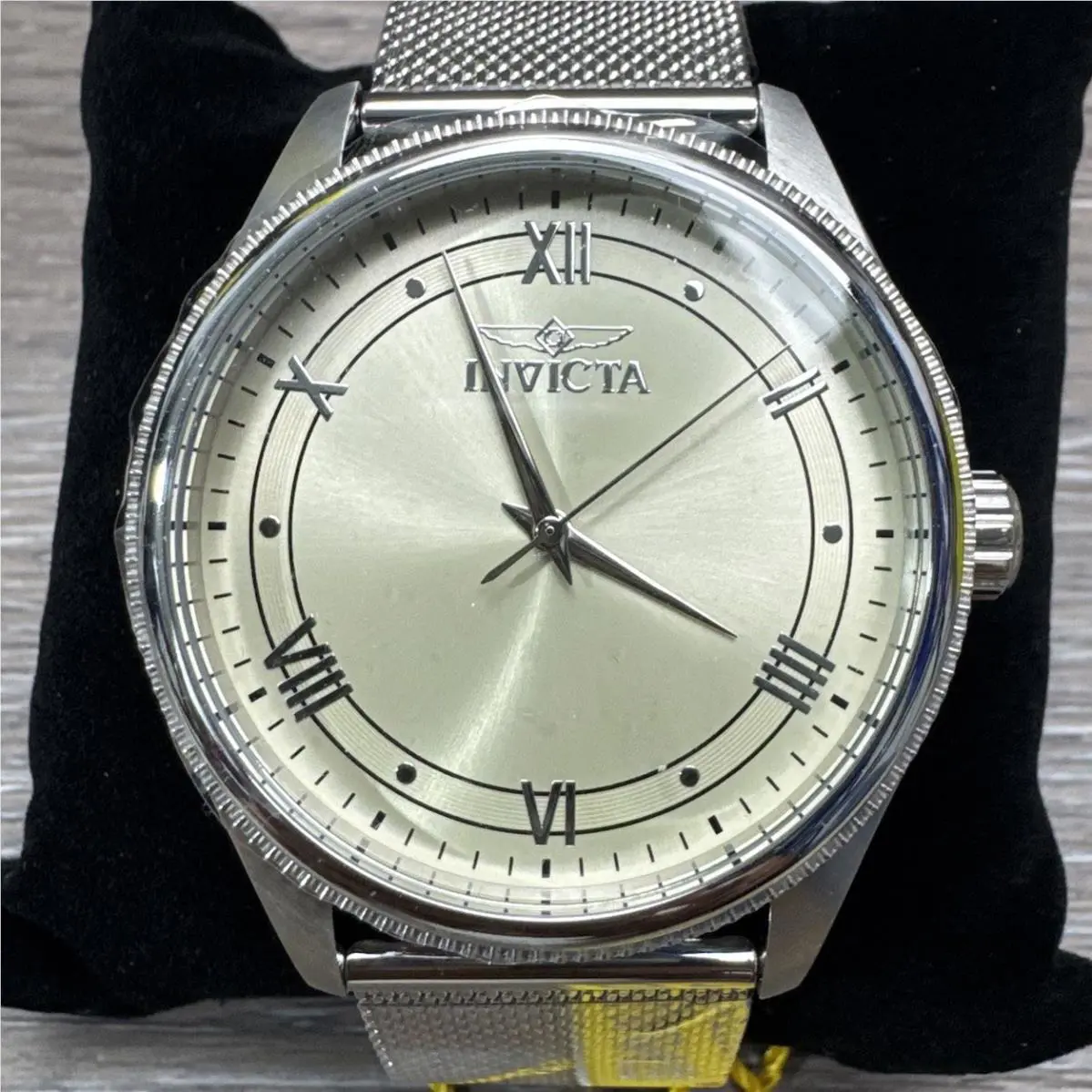 Invicta Celestial Qatch Men 40mm Quartz Ivory Dial Steel Mesh Bracelet 48480 - Dial: Ivory, Band: Silver, Bezel: Silver