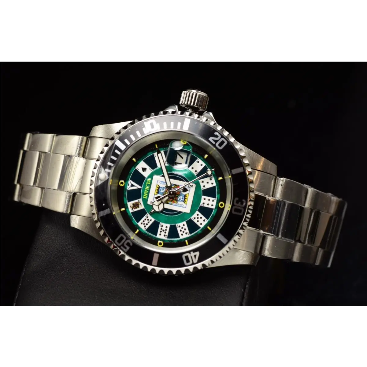 Invicta Mens Pro Diver 40mm House OF Cards Quartz Green Dial Steel 200m Watch