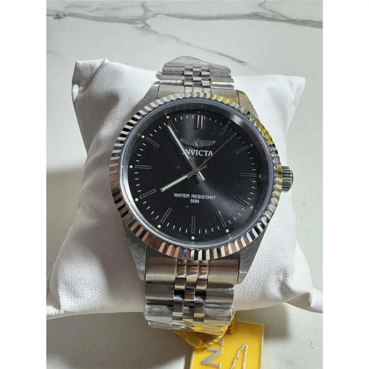 Invicta 29372 Quartz Analog 43mm Black Dial Silver Stainless Steel Bracelet Box