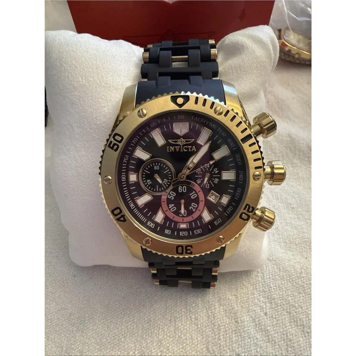 Invicta Men`s 0140 Sea Spider Collection 18k Gold Ion-plated Stainless Steel - Dial: Black, Band: Black, Bezel: Gold