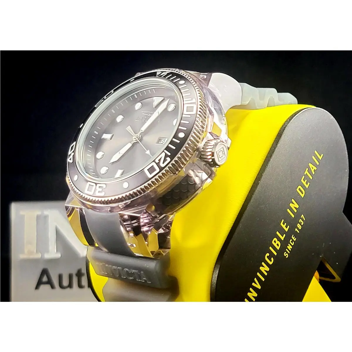 Invicta Men`s Watch Pro Diver Quartz Black Dial Grey Silicone Rubber Strap