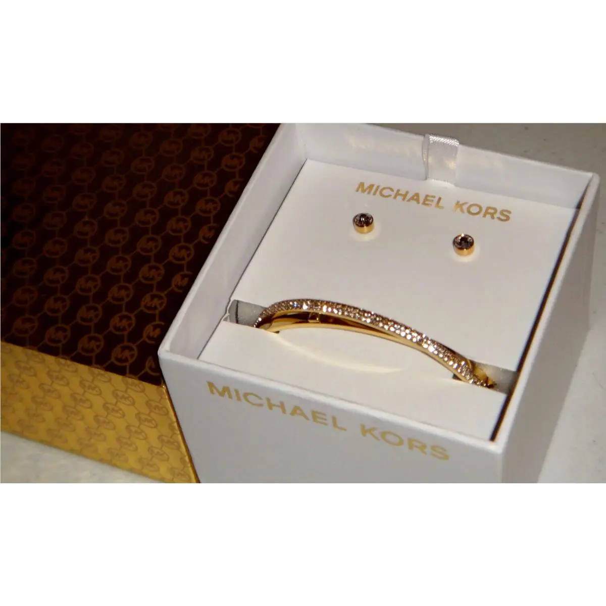 Michael Kors Set Gold Criss Cross Bangle Bracelet Crystal Earrings MKJ7458710