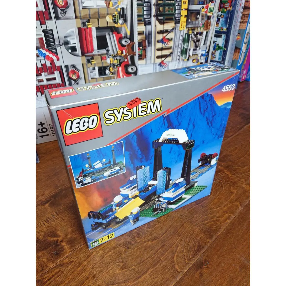 Lego 9V Train Set 4553 Train Wash Complete