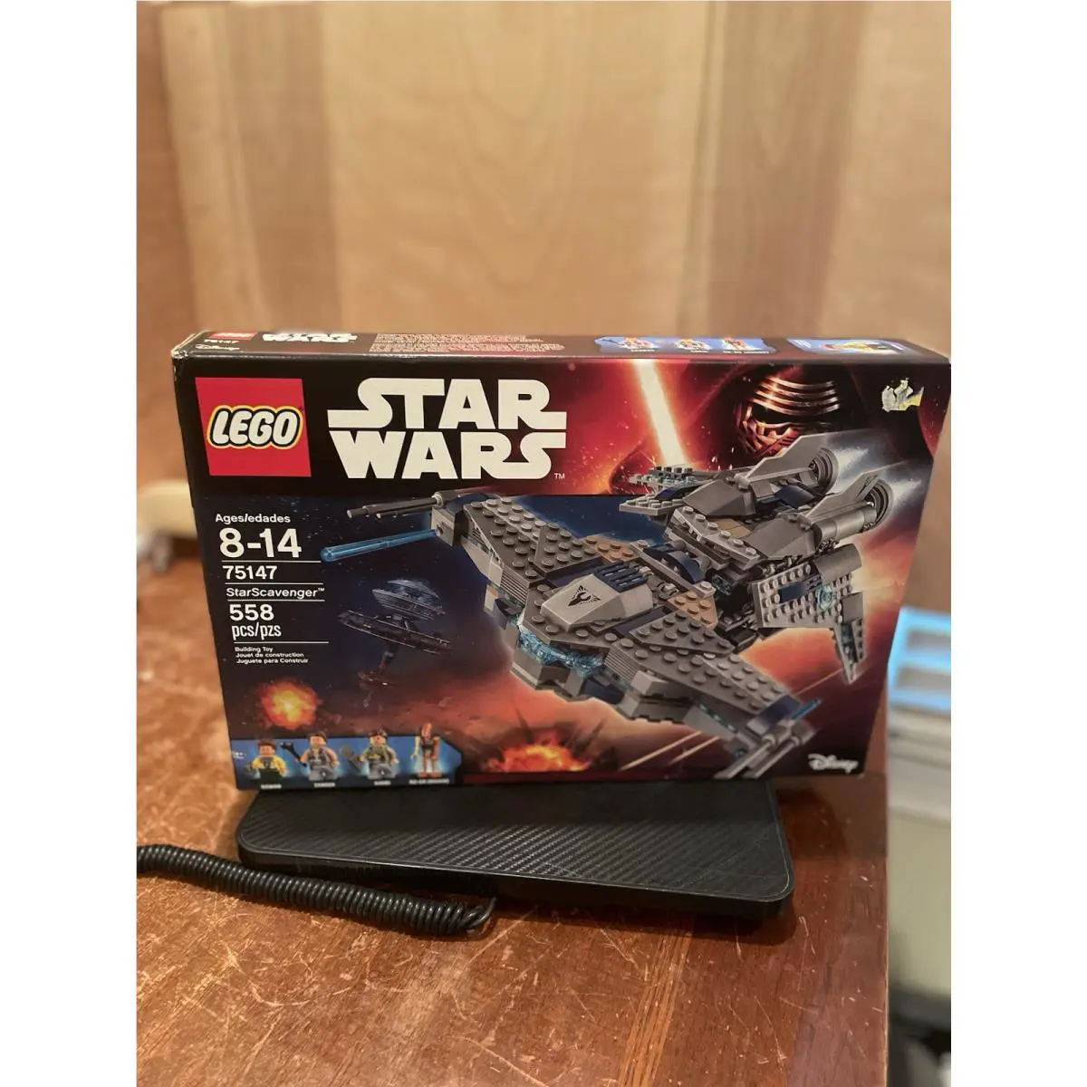 Lego 75147 Star Wars Starscavenger and Retired