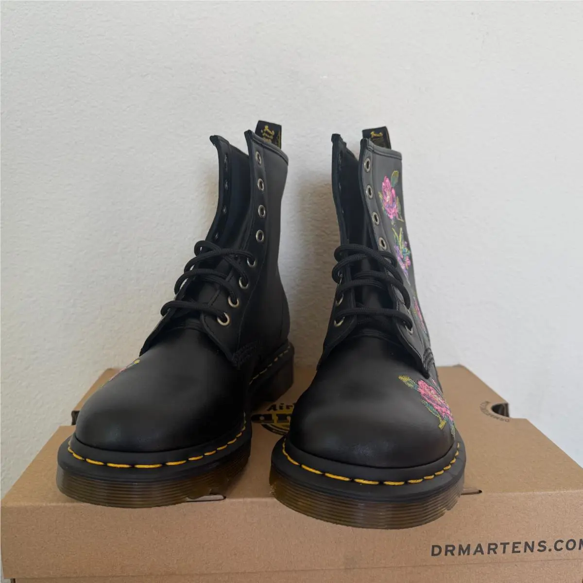Dr. Martens shoes - Black/Red Roses 13