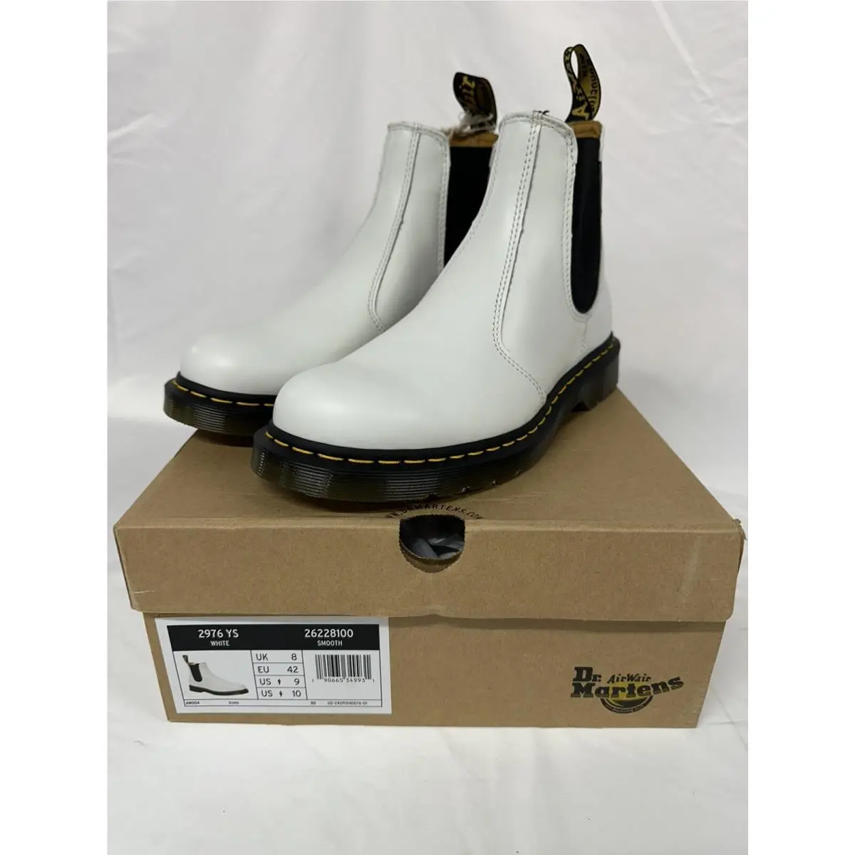 Doc  2976YS Chelsea Boot White Smooth 26228100 US W 10 Men 9 EU 42 by Dr. Martens