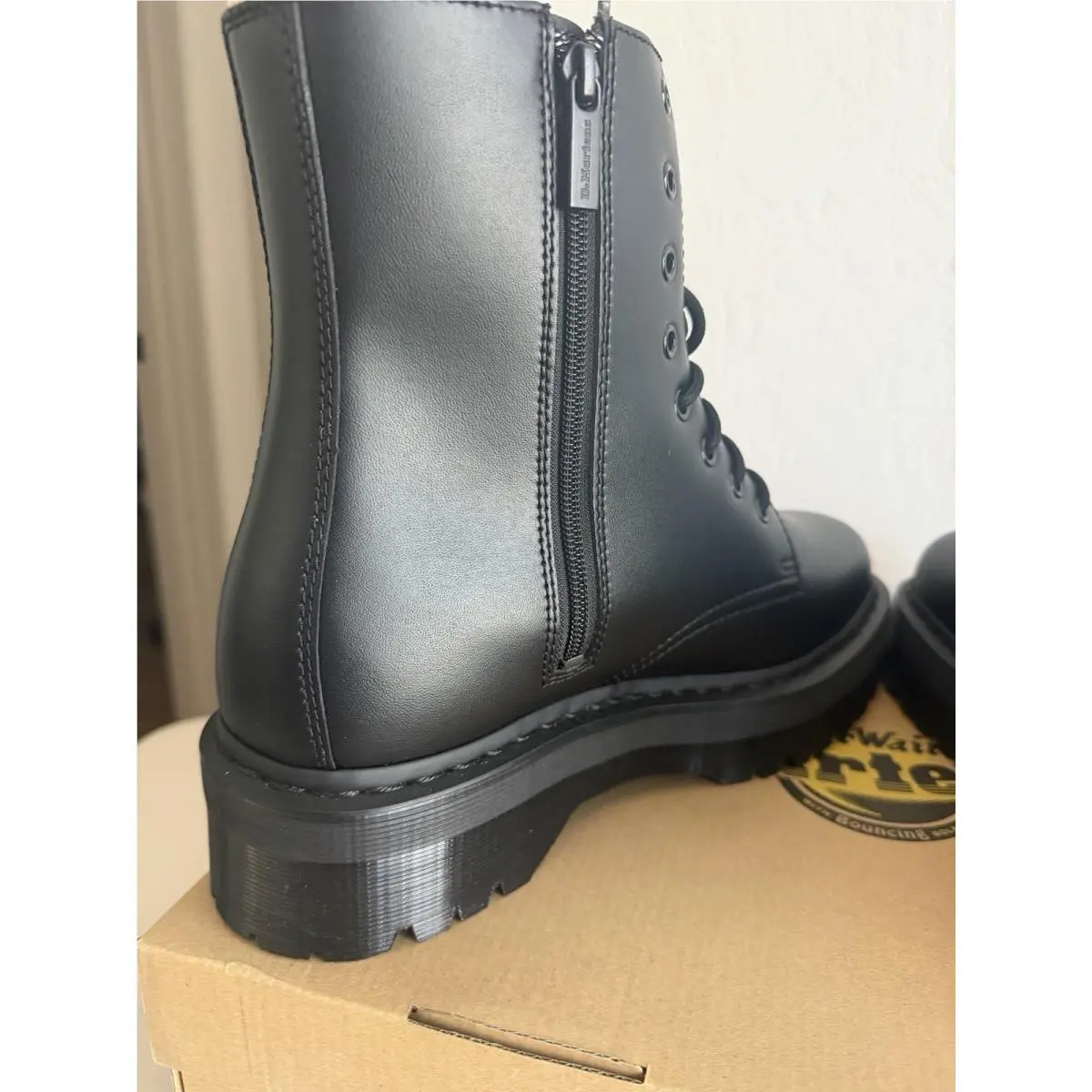 Dr. Martens shoes - Felix Rub Off - Felix Rub Off - 25310001 - Black (UPC: 0190665273151) 4