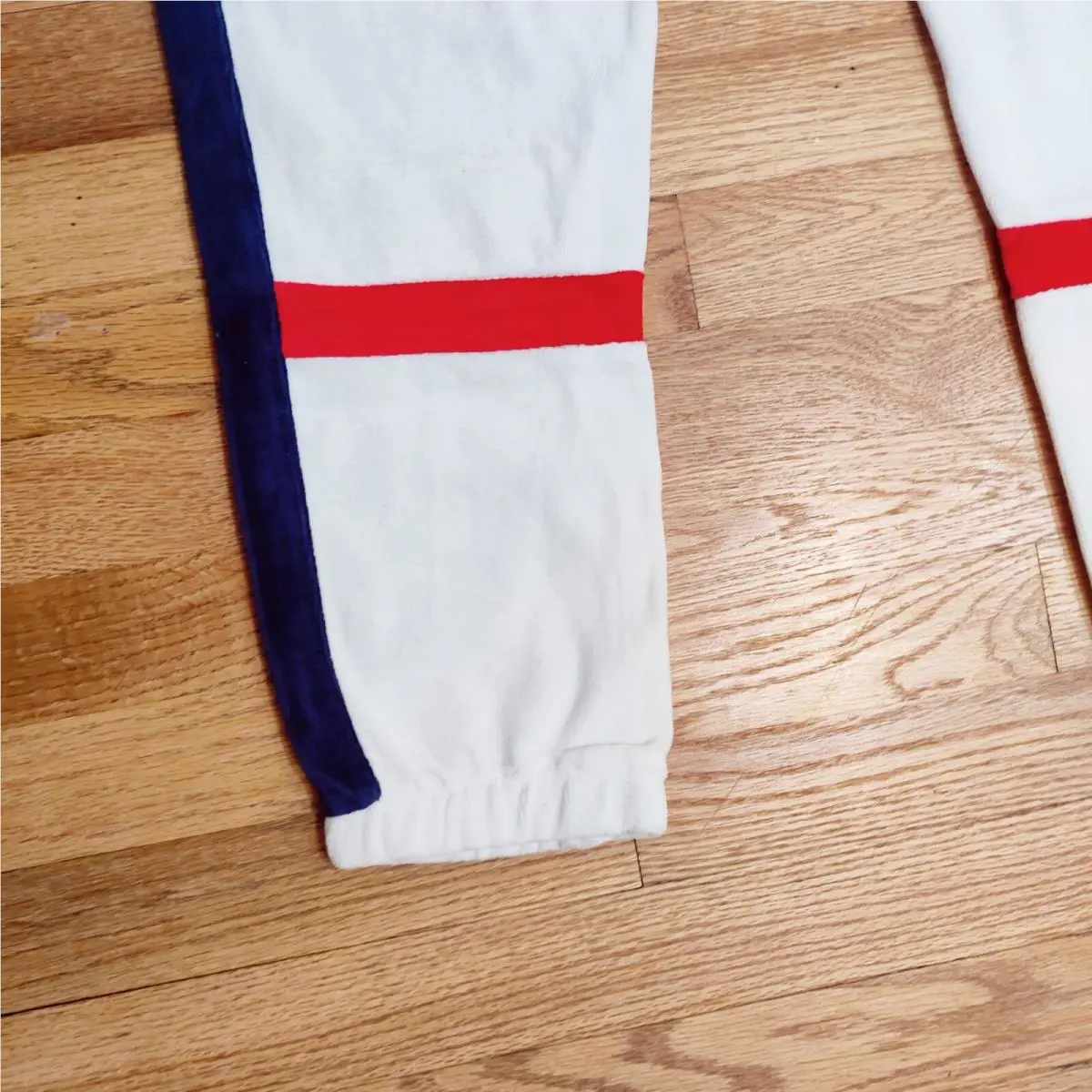Fila clothing - White 8