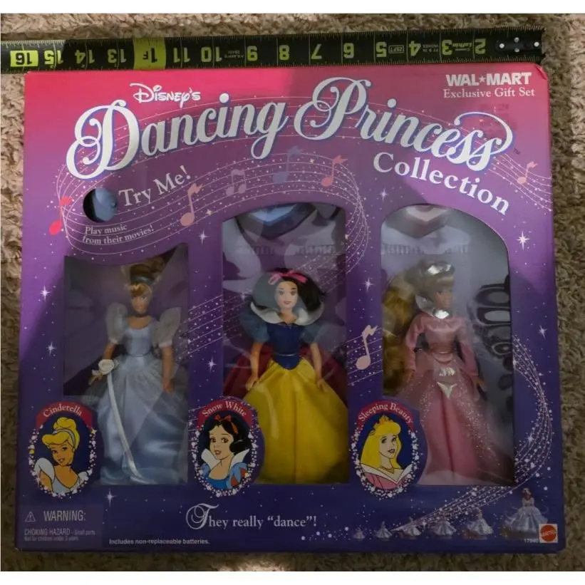 Walt Disney Dancing Princess Collection Mattel Doll Action Figure Vtg 1997