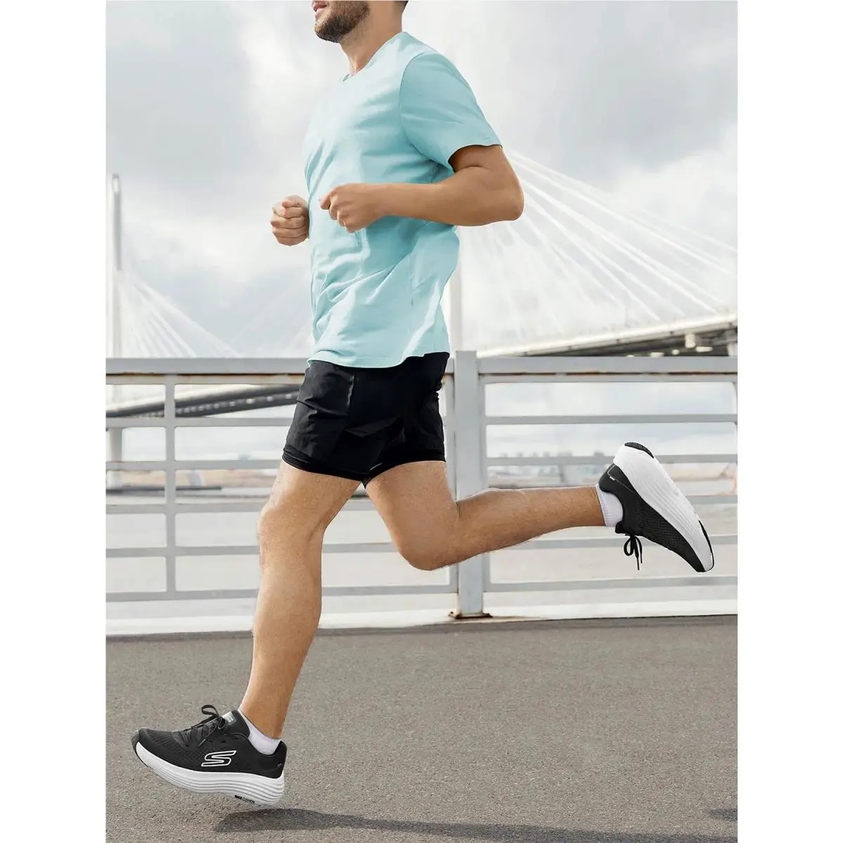 Skechers shoes - Black/White 10