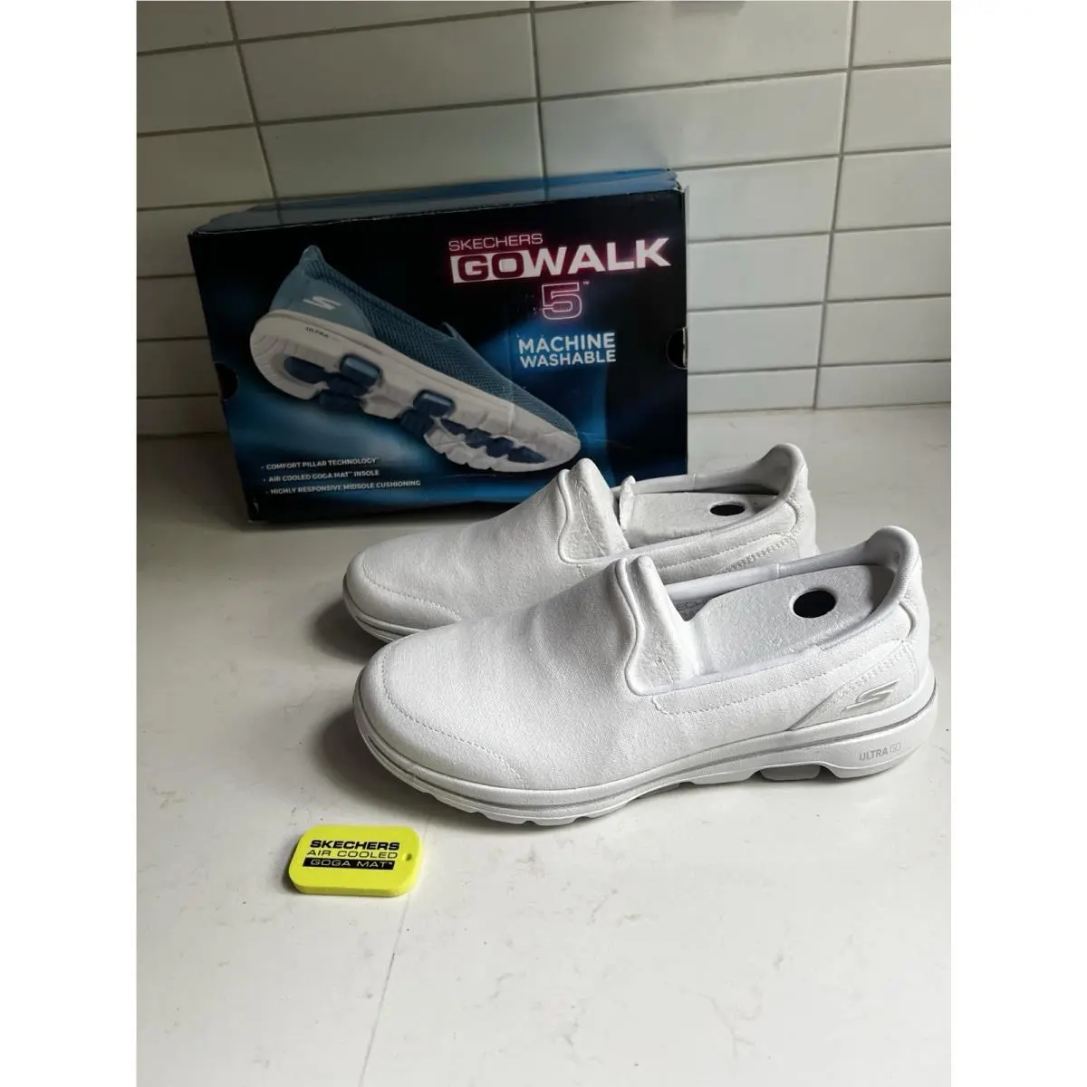 Skechers shoes - SKECHERS GO WALK Joy - WALK Joy - 124187 - White 0