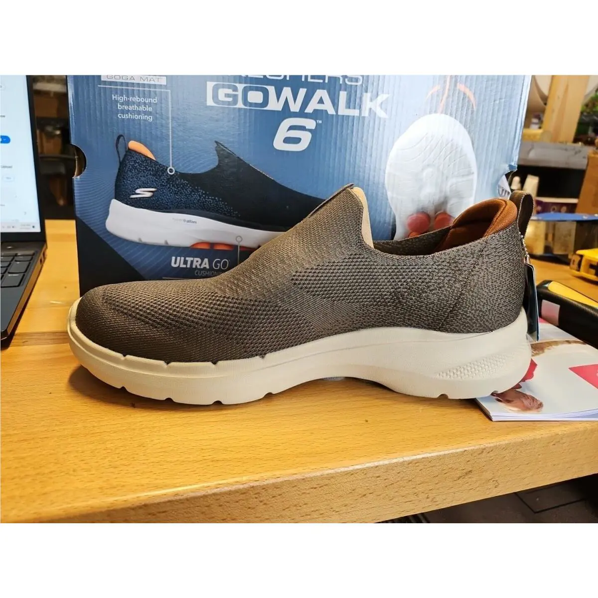 Skechers shoes - Men`s Easy On Slip-ins GOwalk 6 - A622619 - taupe (UPC: 196311676550) 4