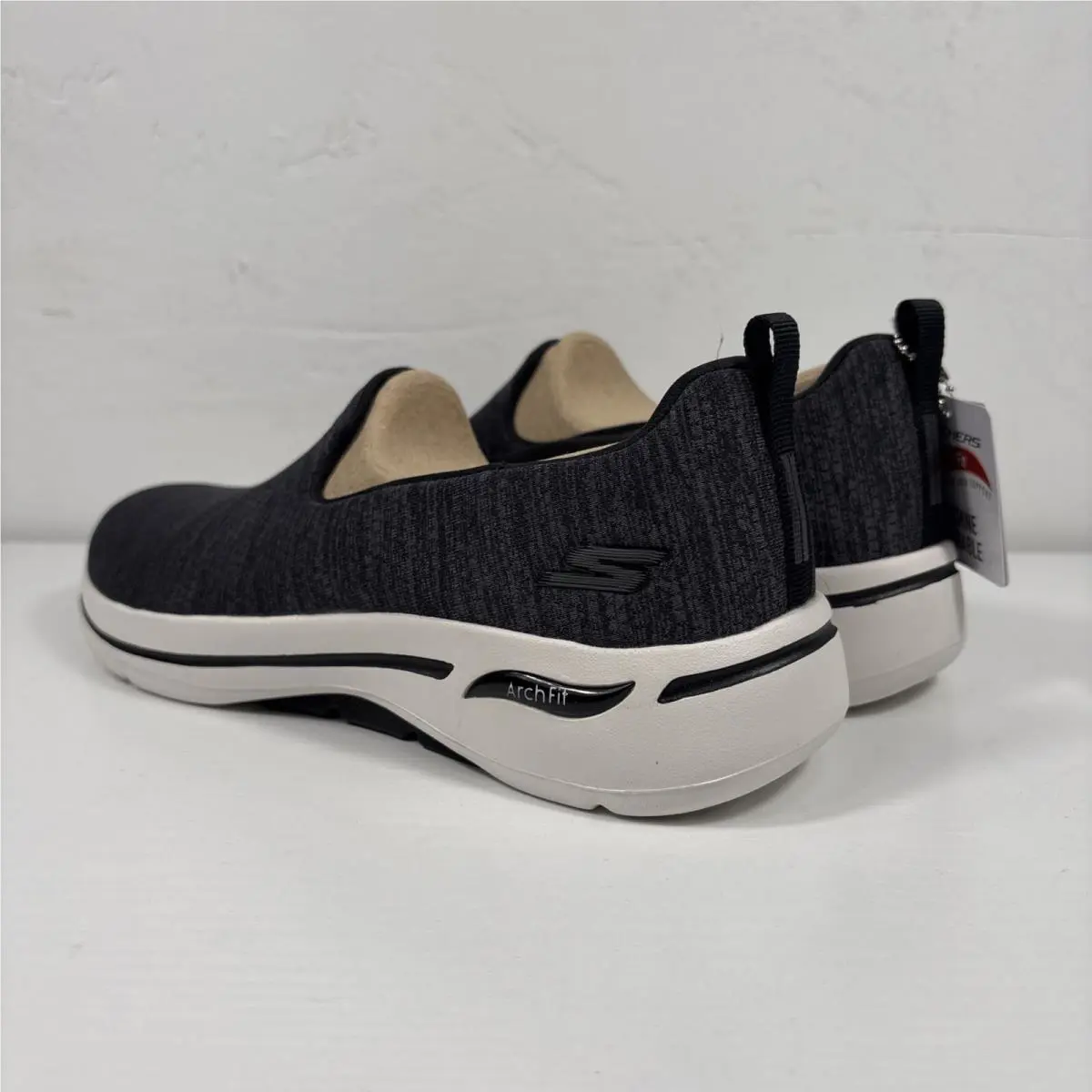 Skechers shoes - SKECHERS GO WALK Joy - WALK Joy - Black 4