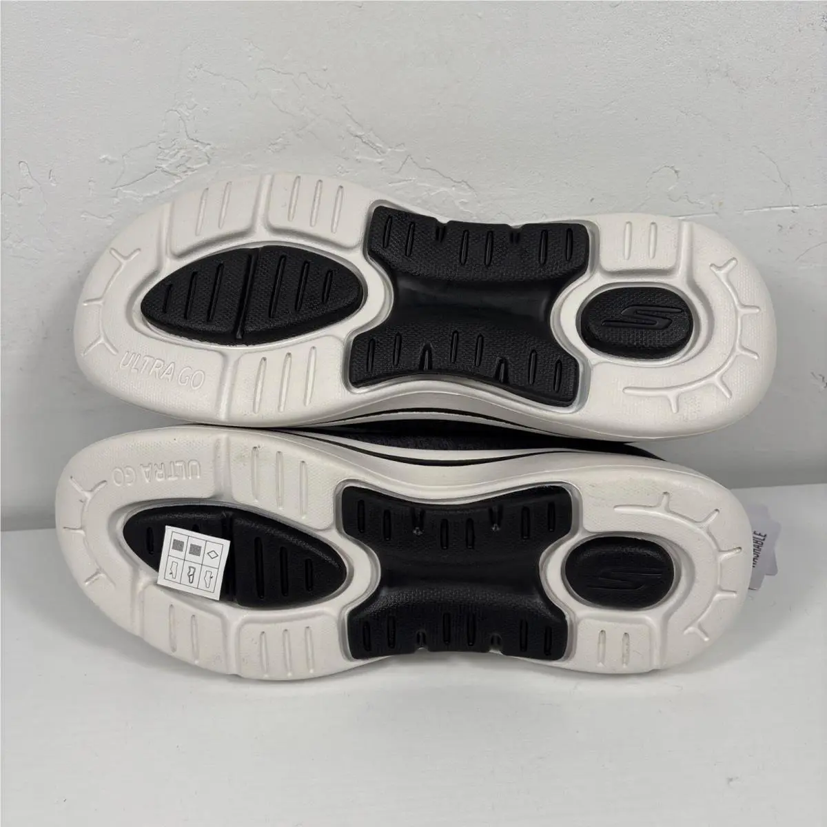 Skechers shoes - SKECHERS GO WALK Joy - WALK Joy - Black 7