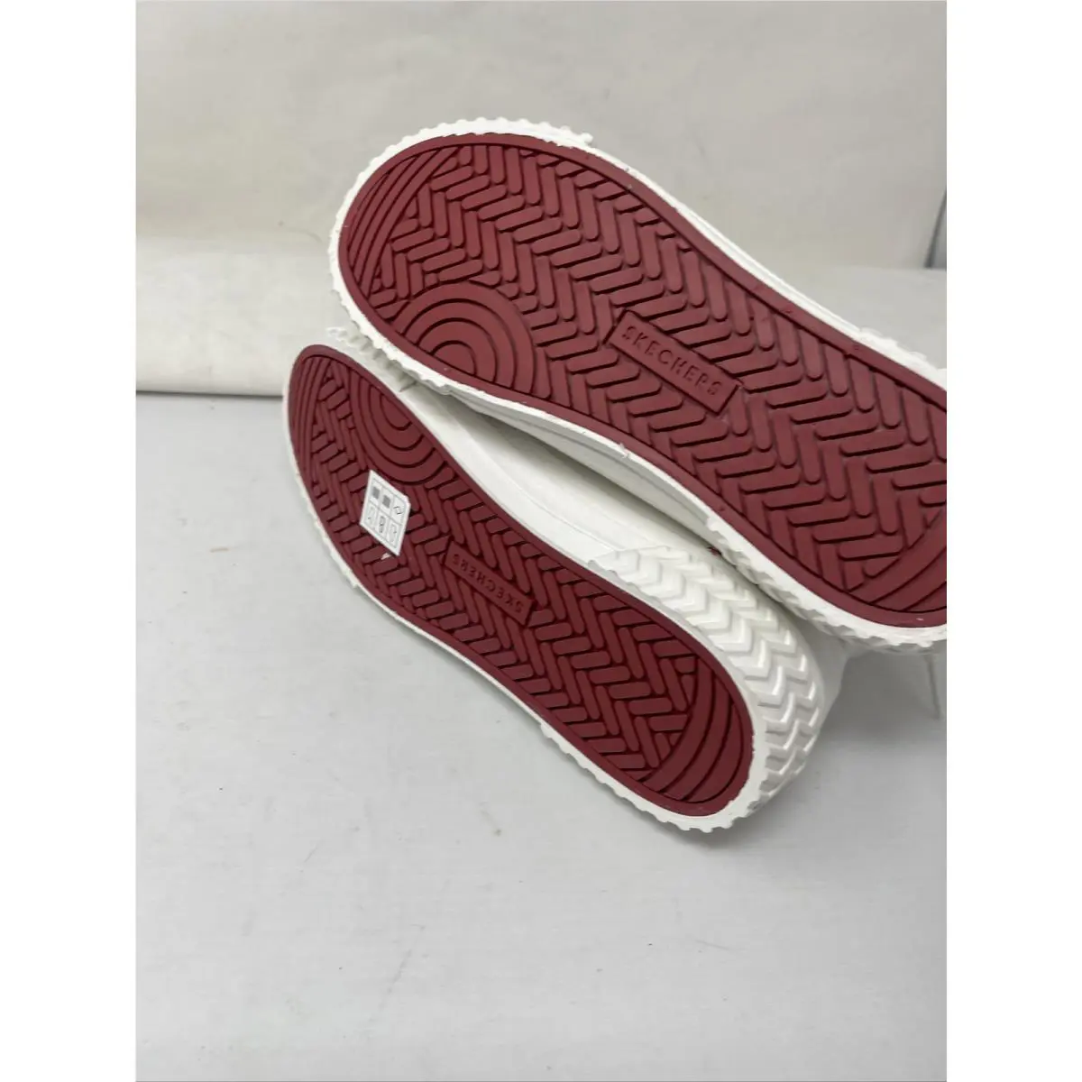 Skechers shoes - Street Trax Canvas Hi-Tread Casual Sneakers - White 4