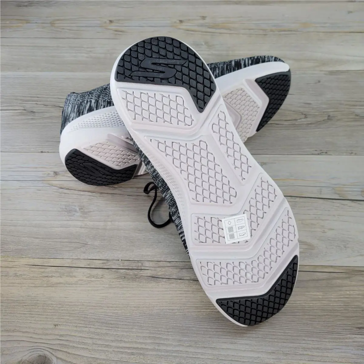 Skechers shoes - ROADRUNNING - ROADRUNNING - Road Running - Gray (UPC: 195204963876) 3