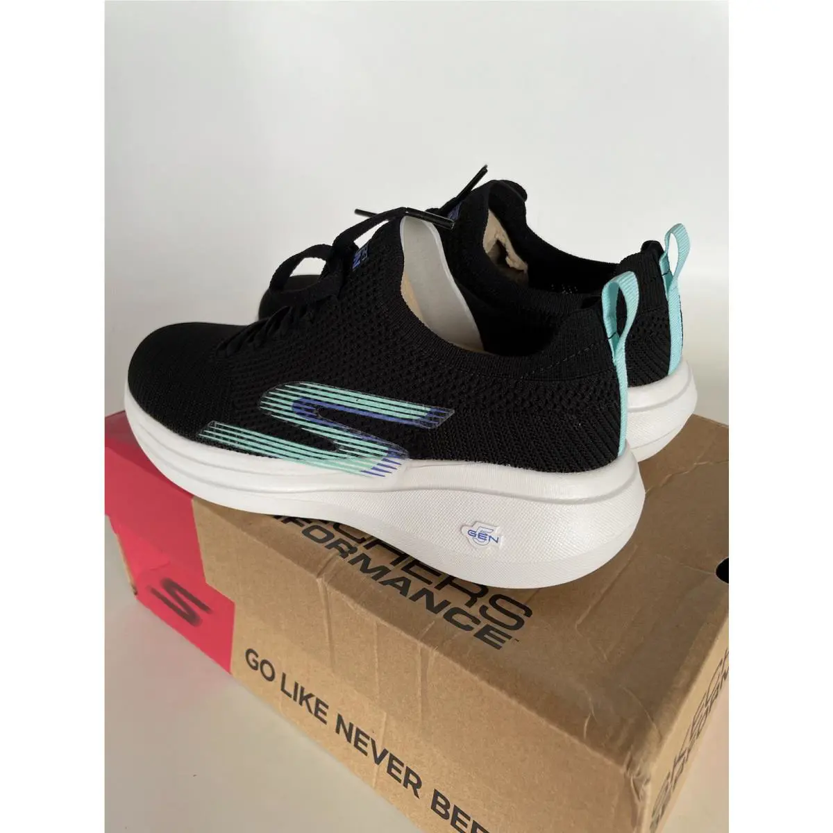 Skechers shoes - SKECHERS Go Run Fast Brisk - Black (UPC: 0195204182536) 2