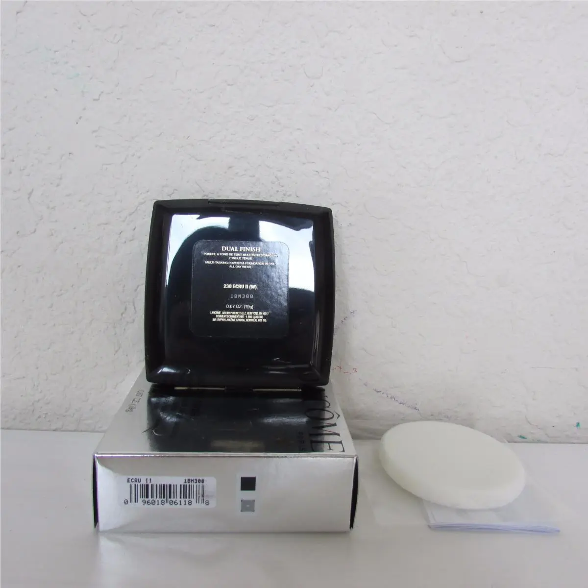 Lancome Dual Finish Multi-tasking Powder Foundation In One Choose Shade 230 Ecru (W) by Lancôme