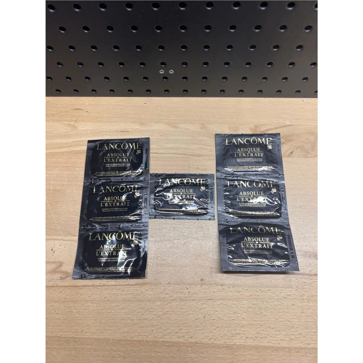 7 Lancome Absolue L`extrait Rejuvenating Ultimate Elixir Packets .067oz Each