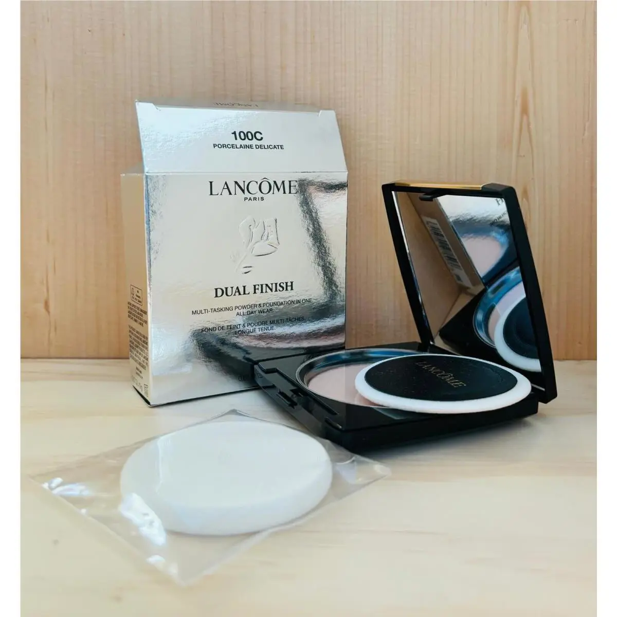 Lancome Dual Finish Powder Foundation 0.67oz/19g 100C Porcelaine Delicate