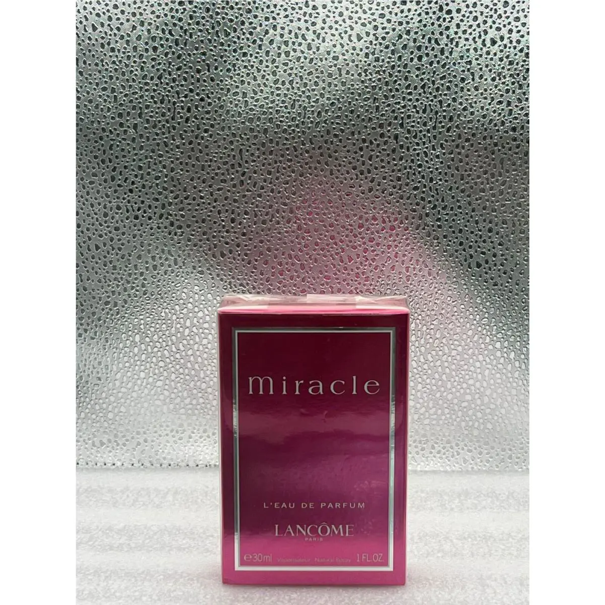 Miracle by Lancome Women L`eau De Parfum 1.7 FL OZ / 50 Natural Spray