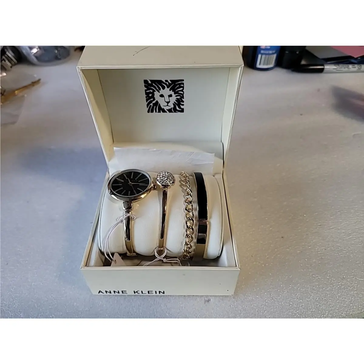 Anne Klein Women`s Gold-tone Swarovski Crystal Watch Bracelet Set Read