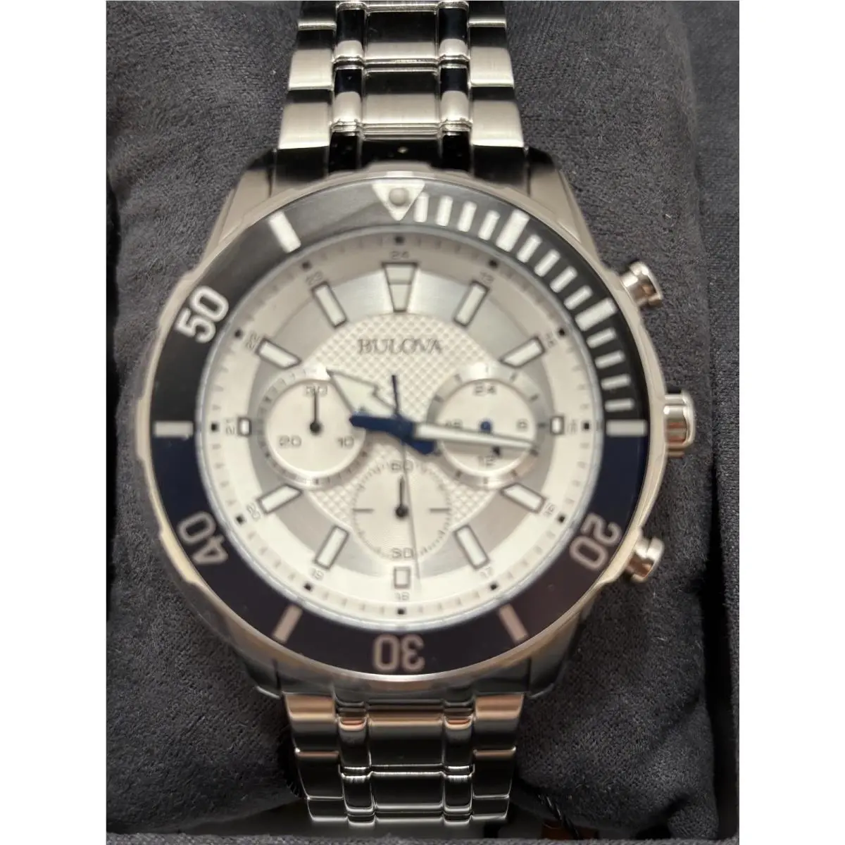 98A257 Bulova Chronograph Stainless Steel Men`s Watch M-63