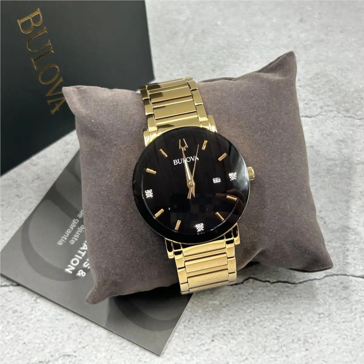 Bulova Futuro Modern 97D116 Diamond Black Dial Gold-tone Men`s Quartz Watch 42mm