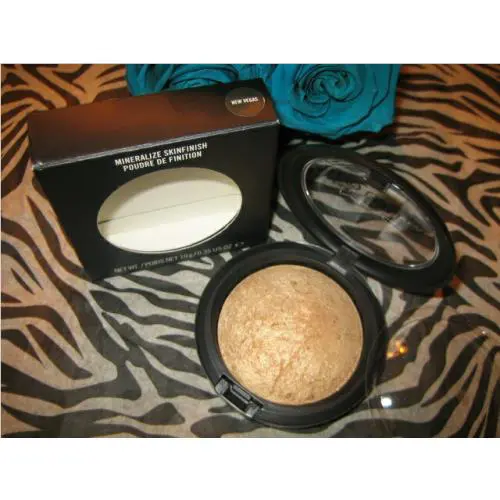 Mac Mineralize or Extra Dimension Skinfinish Select Shade From Drop Menu