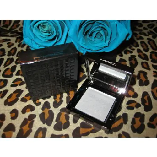 Mac Couture Collection Limited Edition Rare Choose Item From Menu Arcsilver (Highlighter) by MAC Cosmetics