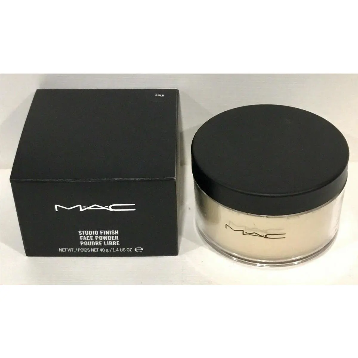 Mac Studio Finish Face Powder Gold 40g / 1.4oz