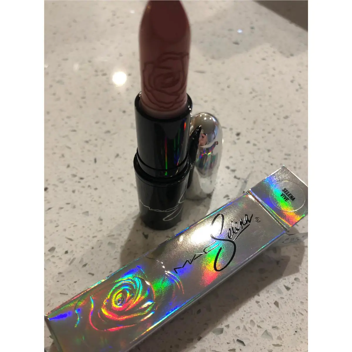 Mac Selena 2020 Vive Light Pinky Lipstick Lip Color Collectible