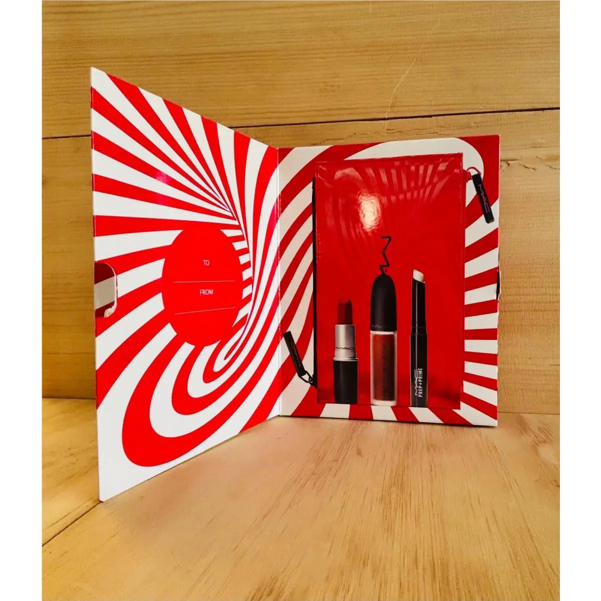 Mac Best-kept Secret 4 Pics Gift Lip Kit Chili