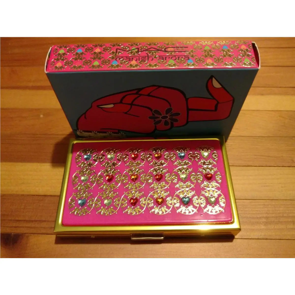 Mac Manish Arora Palette 6 Eye Shadows + 213 se Eye Brush Limited Edition