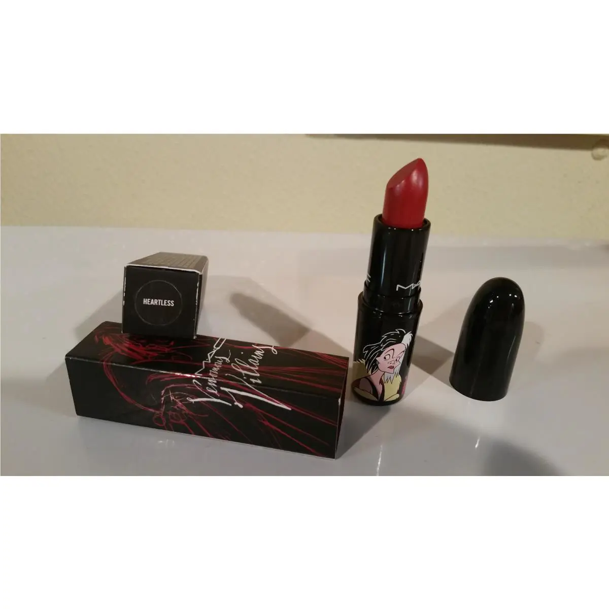 Mac Heartless Lipstick - Disney Venomous Villains Collection
