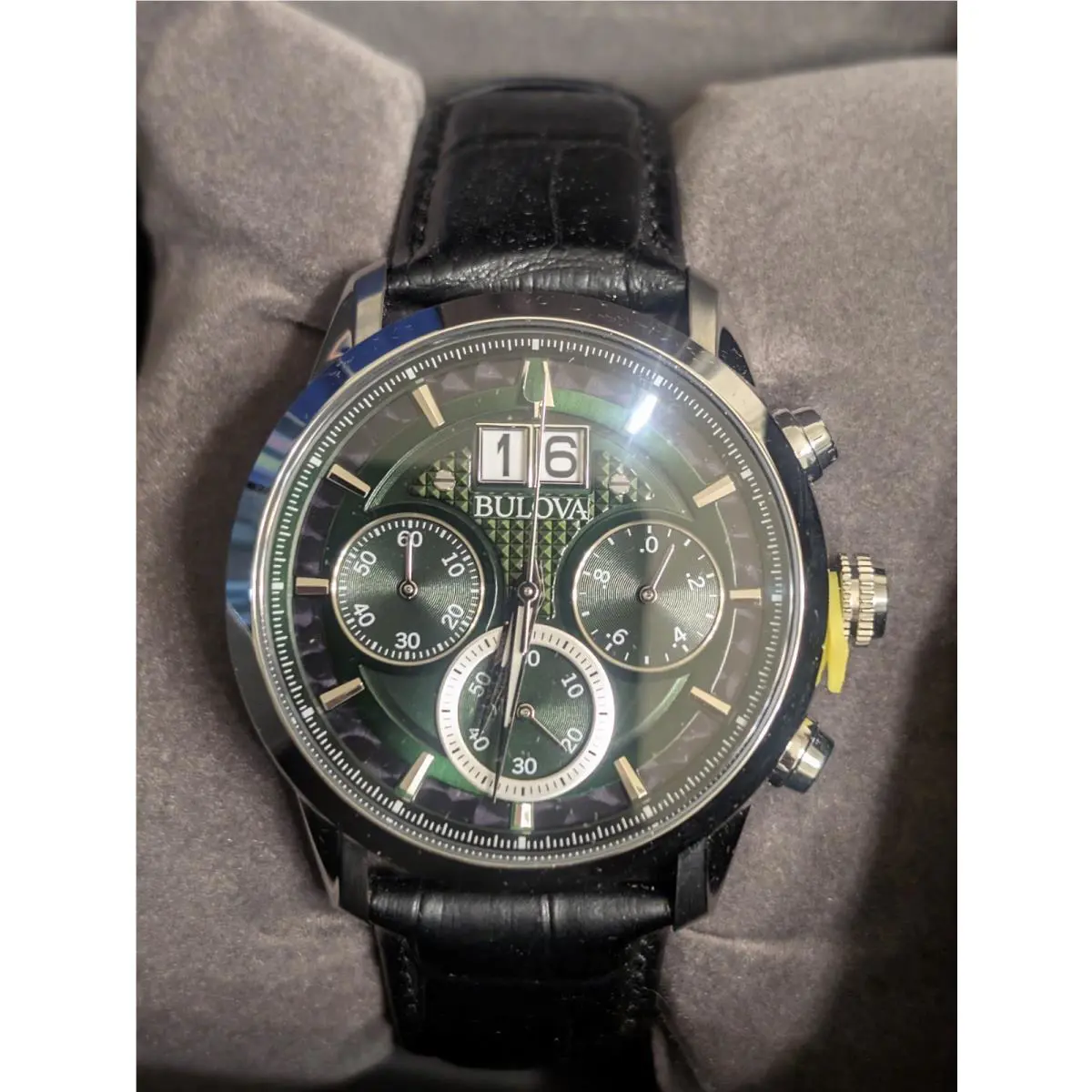 Bulova Sutton Chronograph Green Dial Men`s Watch 96B413