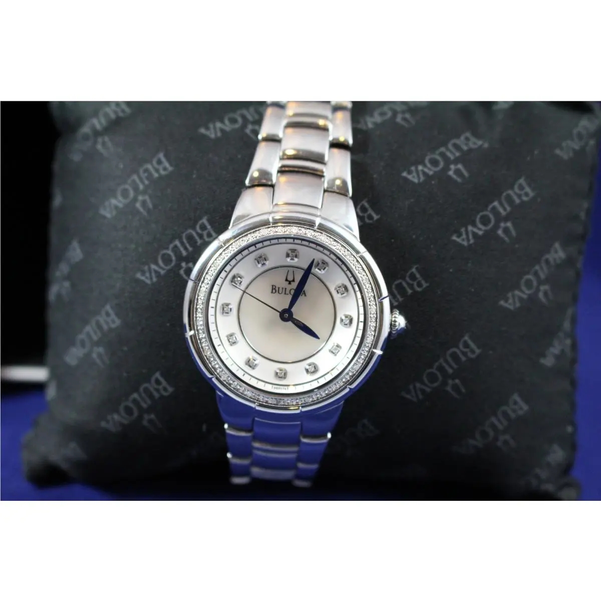 Bulova 96R174 Wrist Watch For Women with 30 Diamonds - 100 %