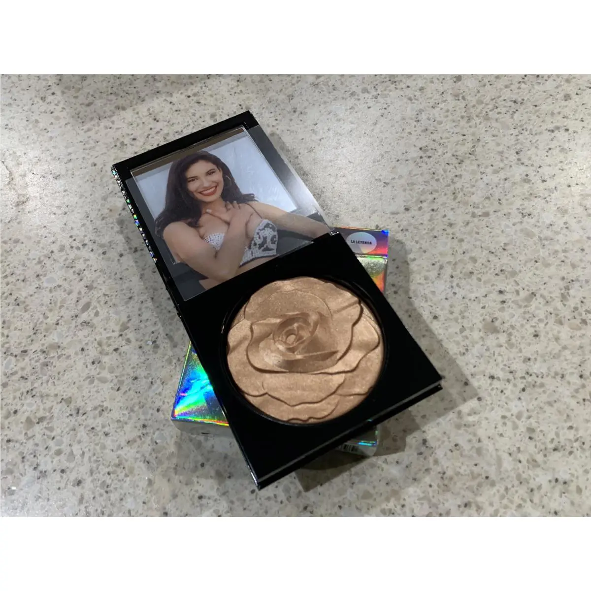 Mac Selena La Reina Extra Dimension Skinfinish - LA Leyenda