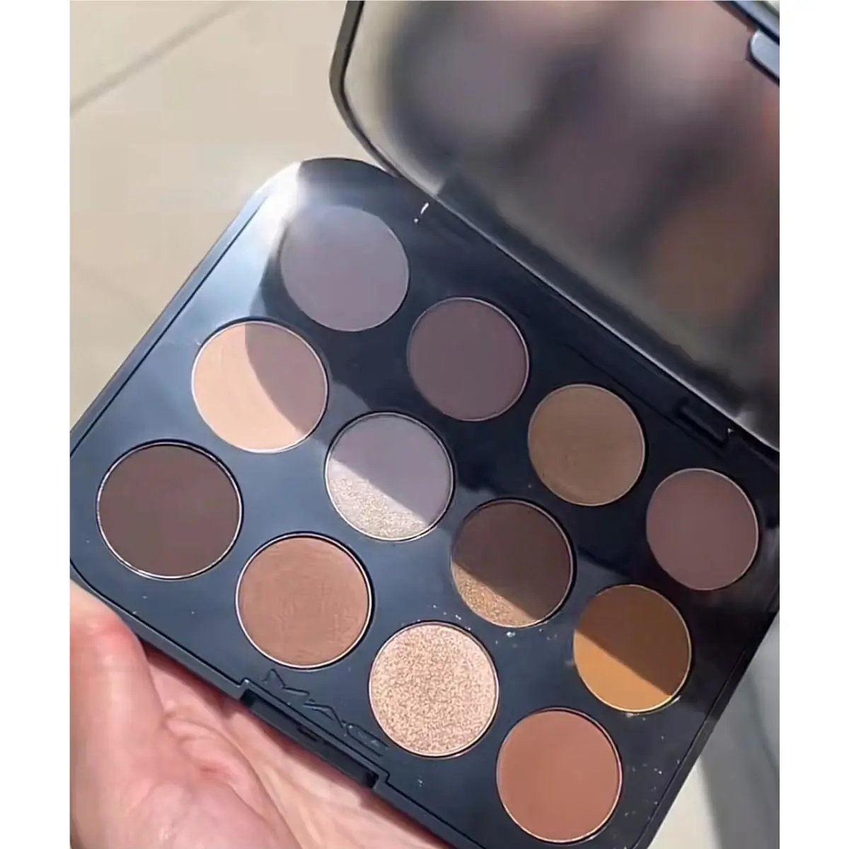 Mac Unfiltered Nudes Eye Shadow Palette