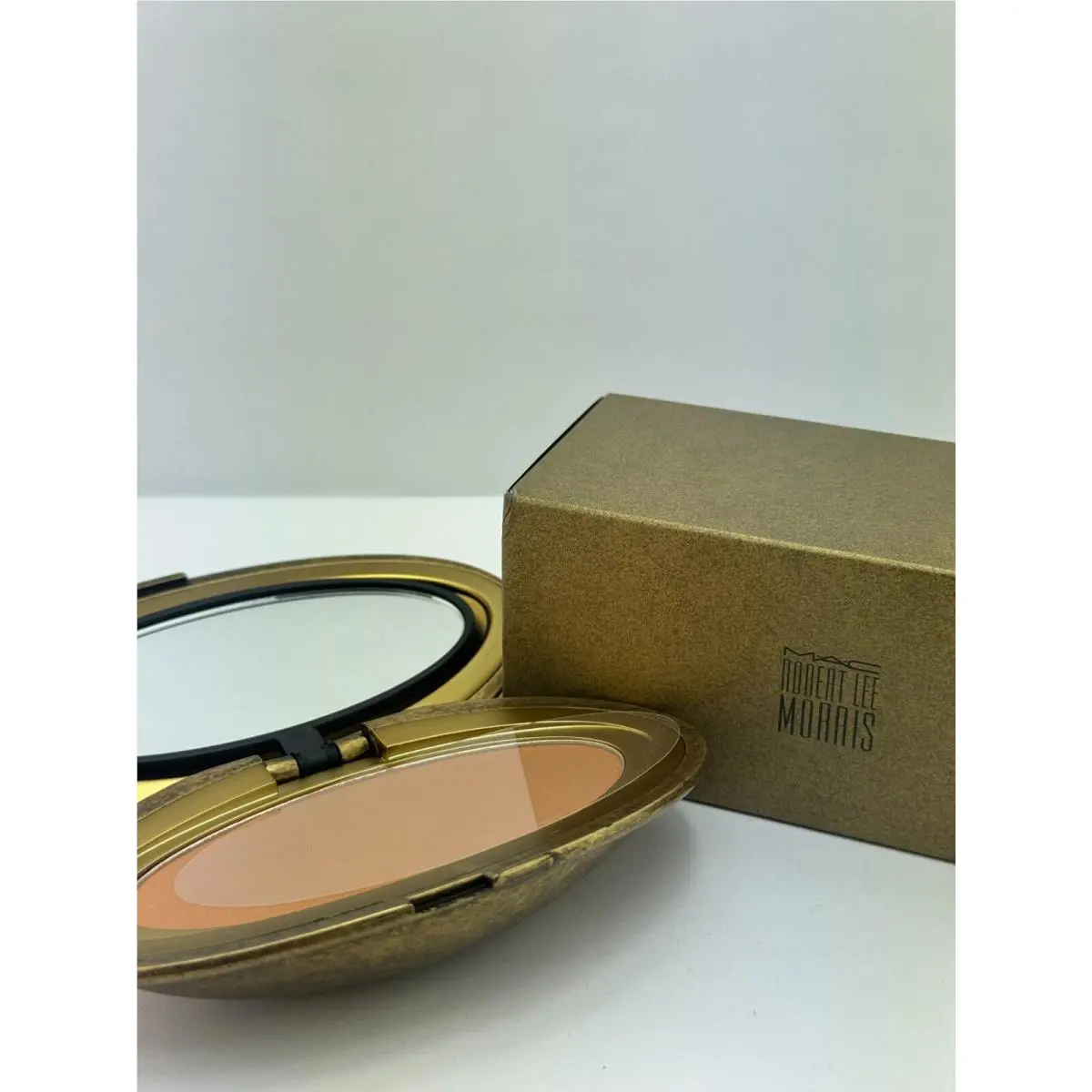 Mac x Robert Lee Morris Powder Compact – Dark – Limited Edition 10g