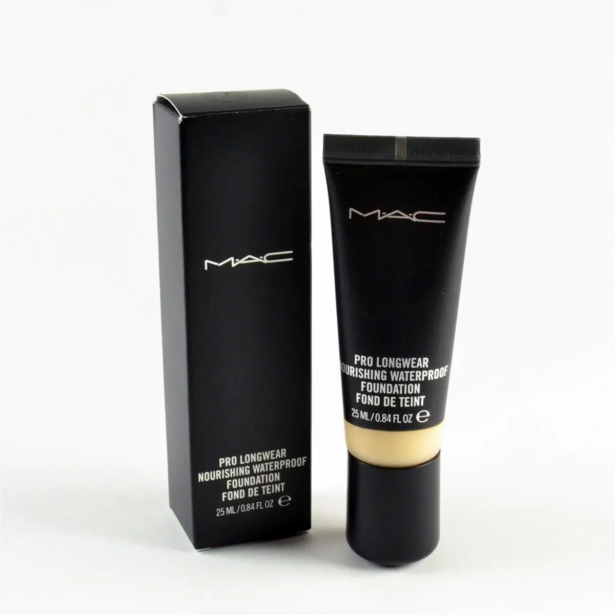 Mac Pro Longwear Nourishing Waterproof Foundation NW15 - Size 25mL / 0.84 Oz