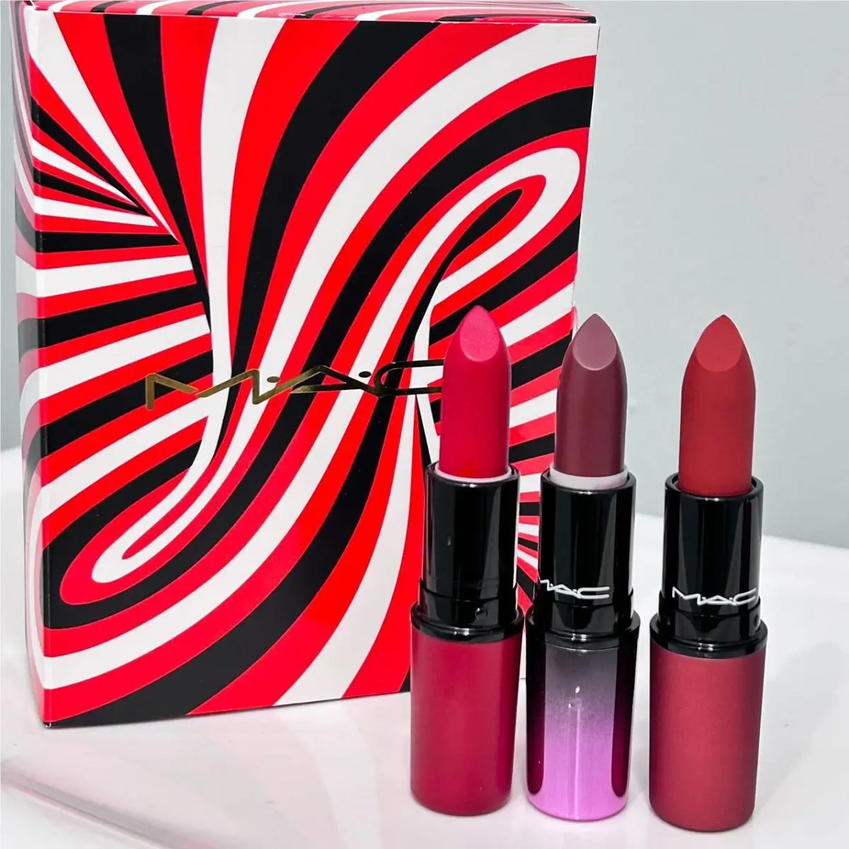 in Gift Box 3PC Mac Lipsticks Full Size Set 3x 3g/0.1 oz