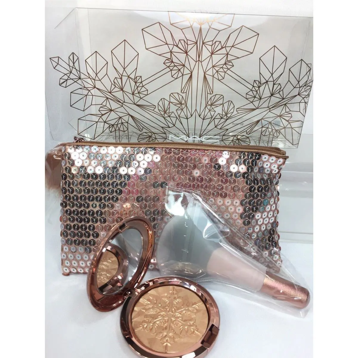 Mac Snowball Face Bag Gold Holiday Whisper OF Gilt W/receipt