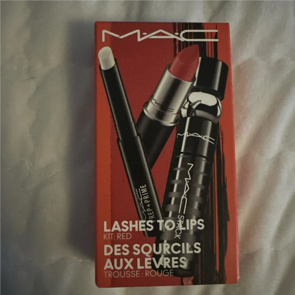 Mac Lashes To Lips Kit Red. 3 Piece Set