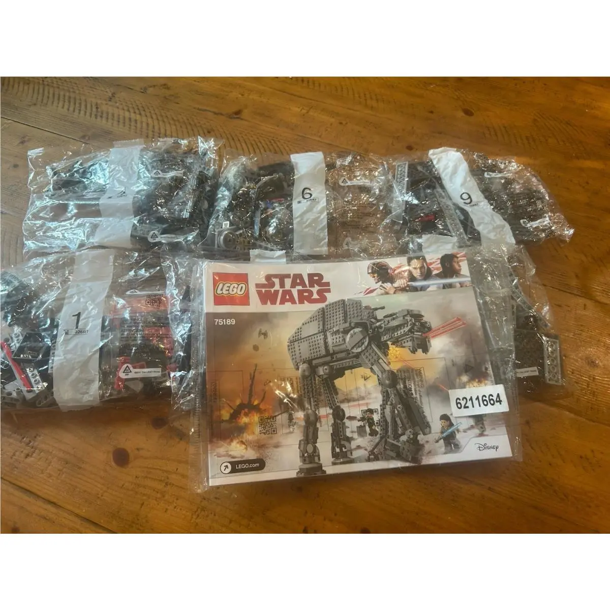 Lego Star Wars: First Order Heavy Assault Walker 75189 6/9 Bags All Mini Figs