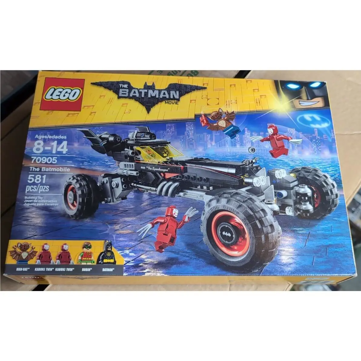 Lego Batman Movie The Batmobile Building Set 70905 Bonus Led Lighting Kit