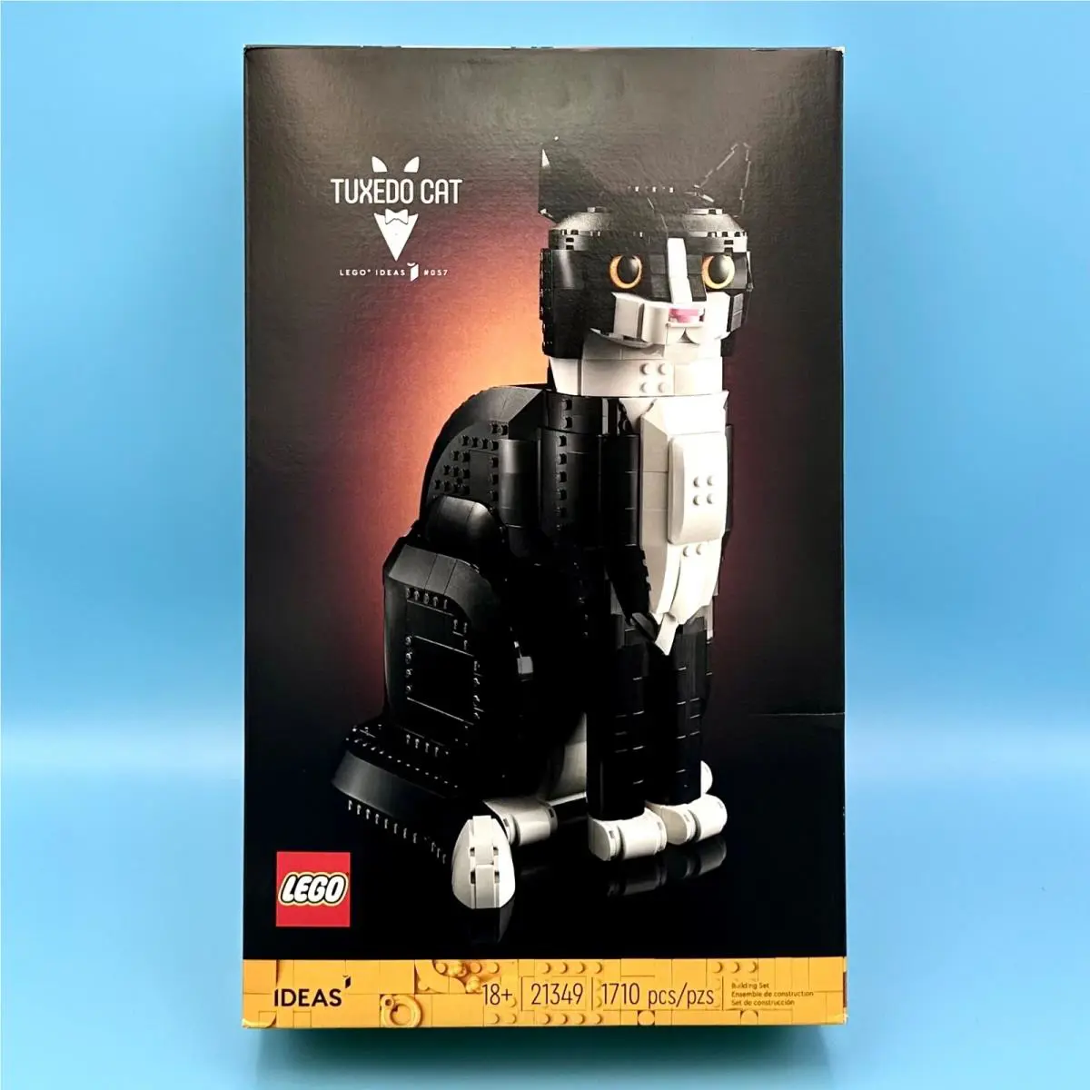 Lego Ideas Tuxedo Cat 21349 Animal-lovers Home Decor IN Hand