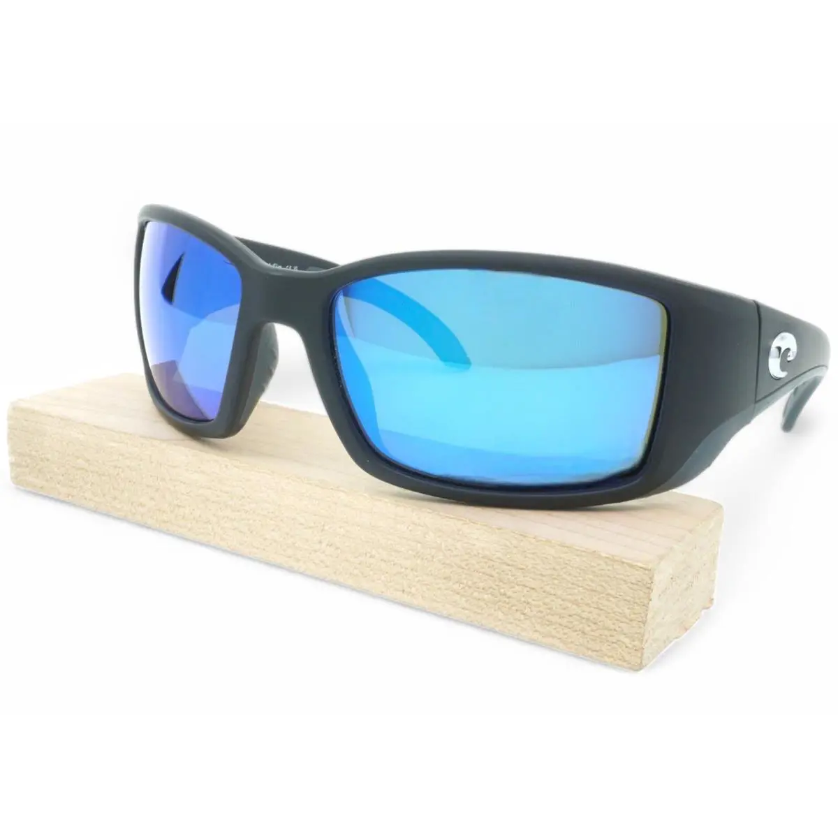 6S9014-19 Unisex Costa Blackfin Polarized Sunglasses - Frame: Black, Lens: Blue