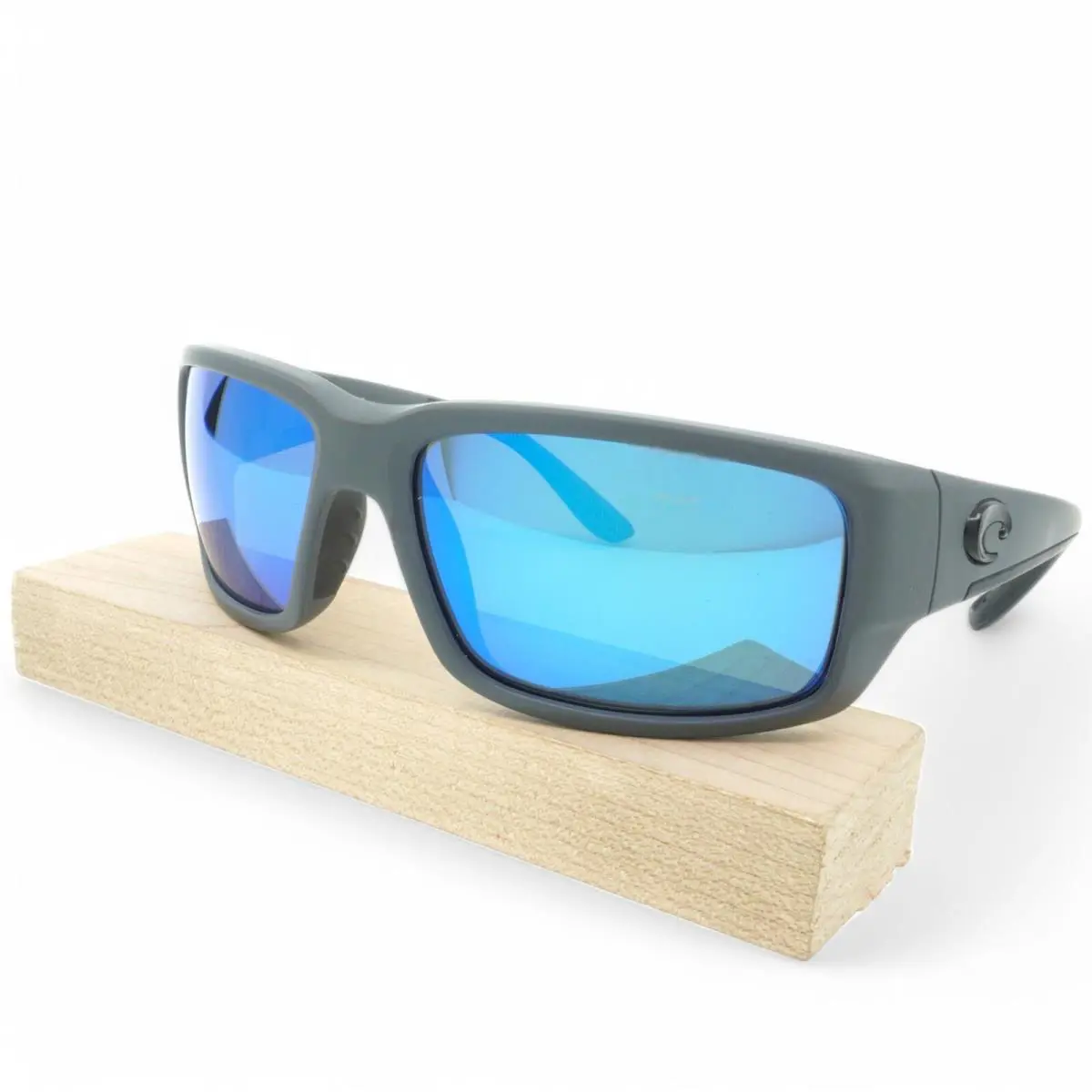 6S9006-51 Unisex Costa Fantail Polarized Sunglasses - Frame: Gray, Lens: Blue